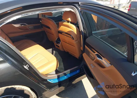 2022 BMW 740 Xi из США, поврежденный, VIN XXXXXXXXXXXF72606